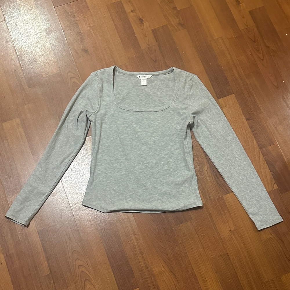 Athleta Light Gray Long Sleeve Top